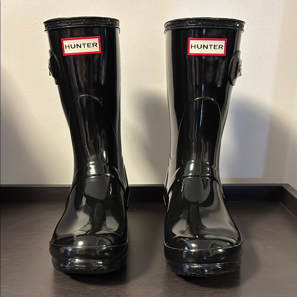 Hunter Black Rain Boots (short - mid calf)